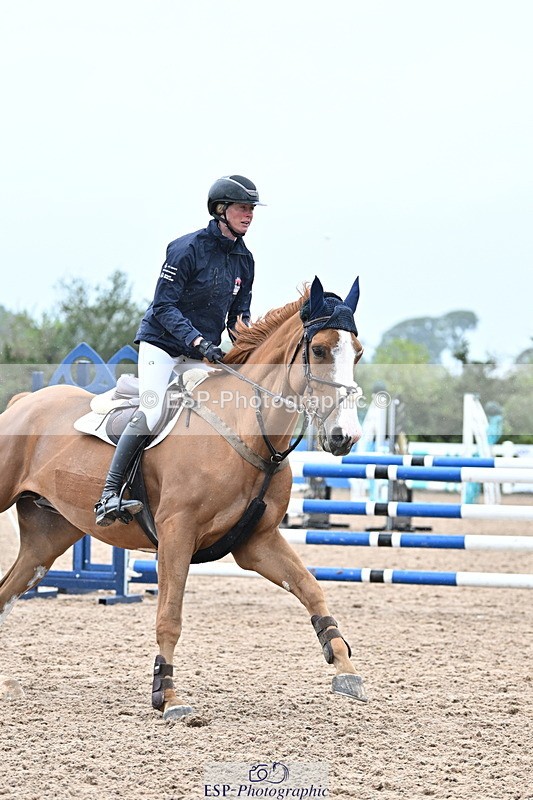 240925A-121717-00438 - Cls 3 Snr 1.05m Open