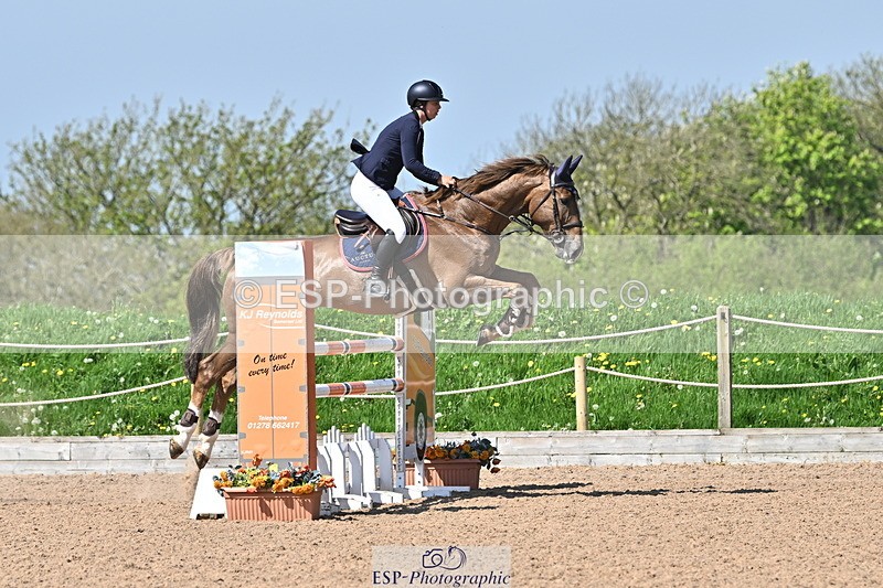 240509A-110331-01023 - Cls 9 Snr 1.20m Open