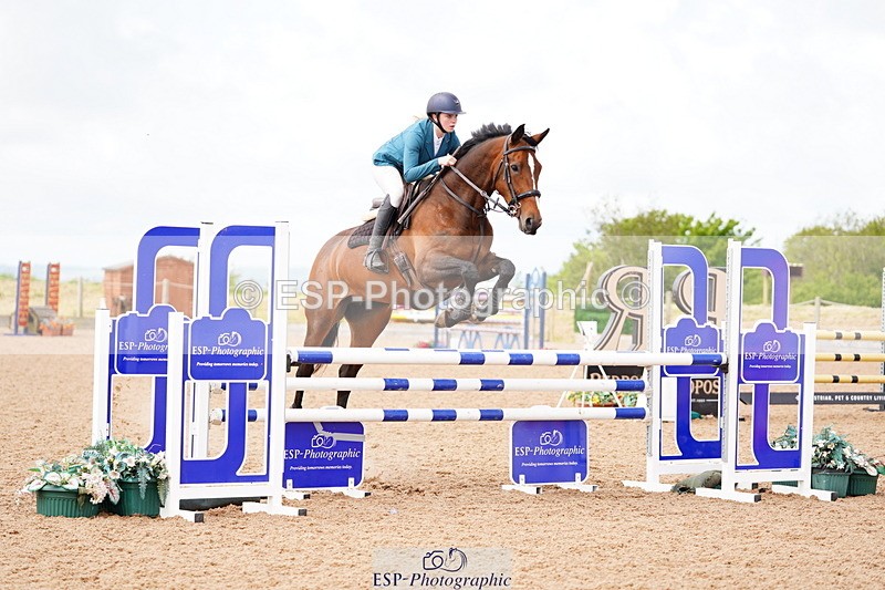 240526A-104944-07647 - Cls 26 Chard Equ 1.05m and 1.10m Grand Prix