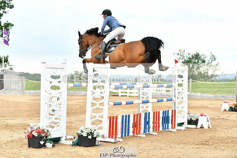 230720A-160229-04143 - Cls 9, 2 Star Big 1.40m Start to break