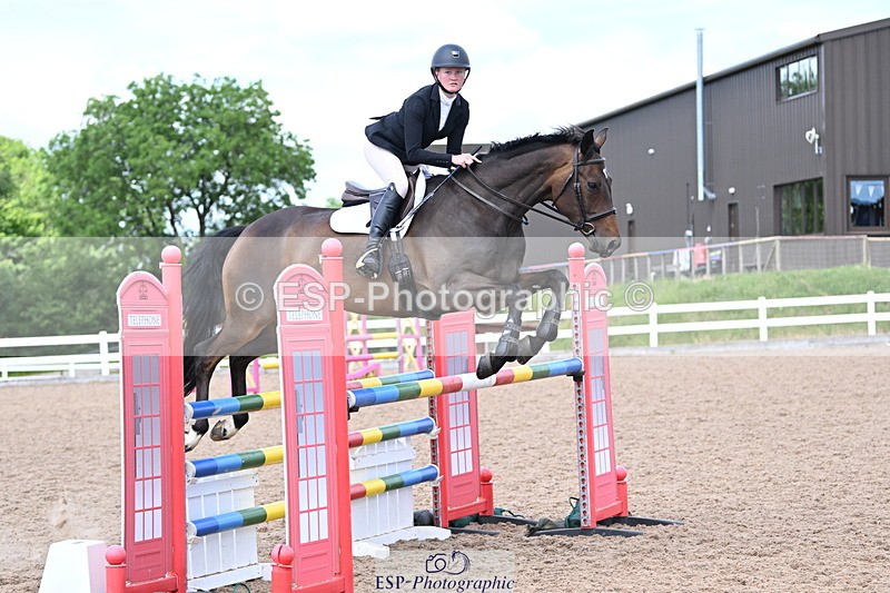 240619A-143938-00693 - Cls 4 Snr Newcomers and 1.10m Open