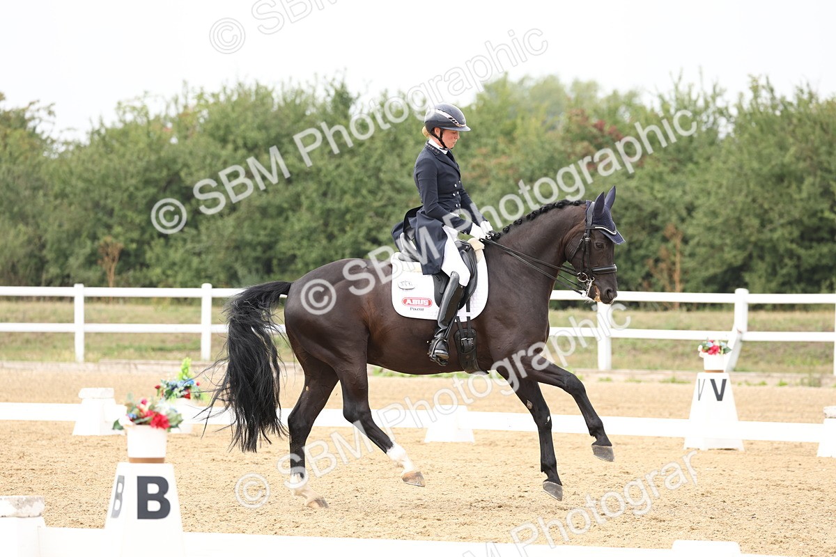 SBM_008236 - Class 10 - FEI INT I - 16.10-16.50