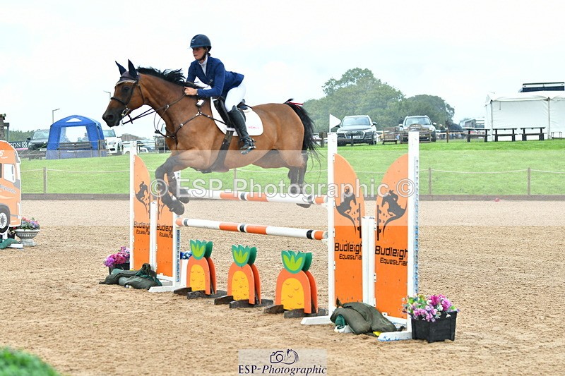 230723A-093113-10554 - Cls 4, 2 Star Small 1.30m