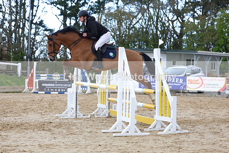 3E7A1459 - Class 6: Senior 1.05m
