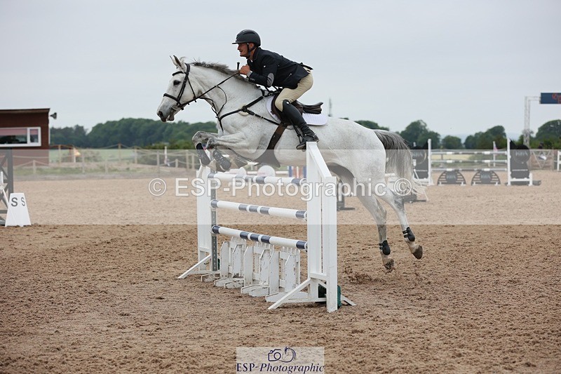 250524-130900-04928 - Cls 15 Snr Fox 1st Rnd