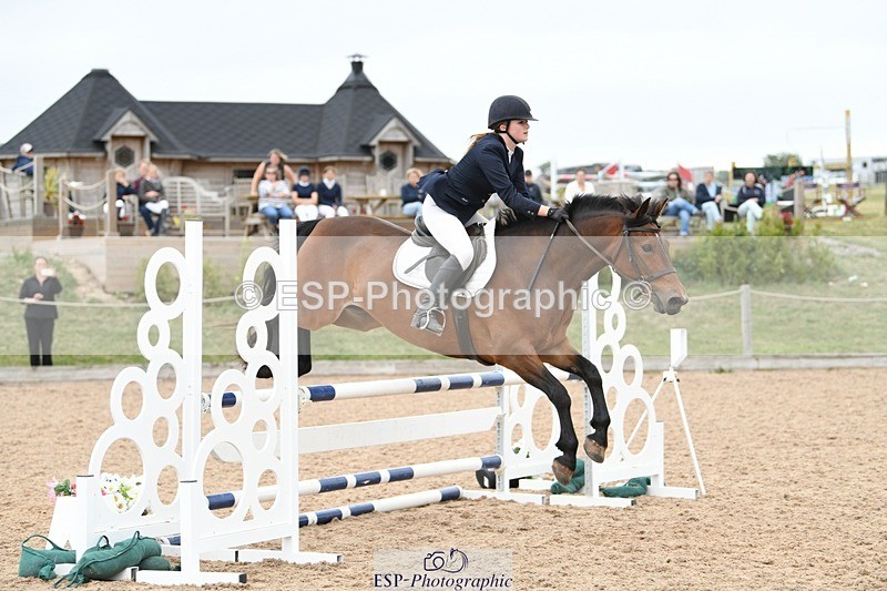 250807-135112-01381 - 90cm Round 2