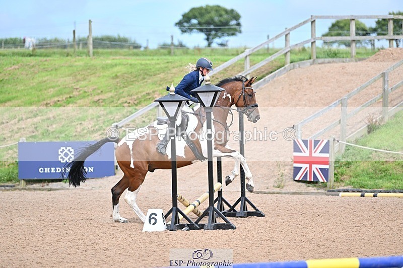 240813-154453-00078 - Clear round & 60cm