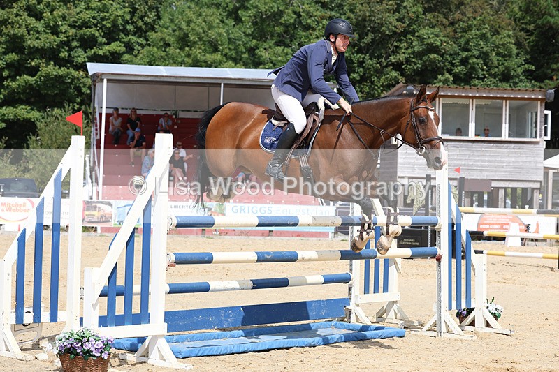 3E7A1971 - Class 9: Senior Foxhunter/1.20 open