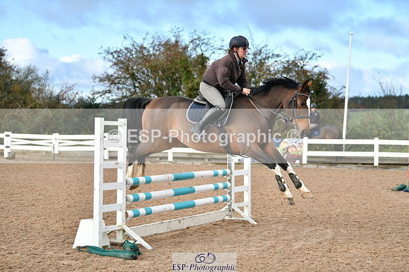 231110A-110557-00200 - Cls 2 British Novice & 90cm Open