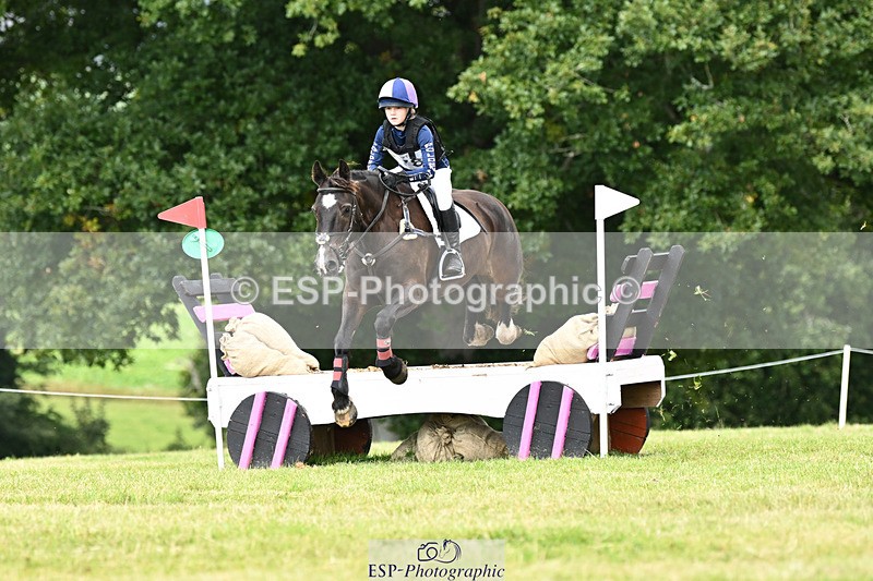 240825X-102226-31069 - 70cm XC 10.00 to 11.00