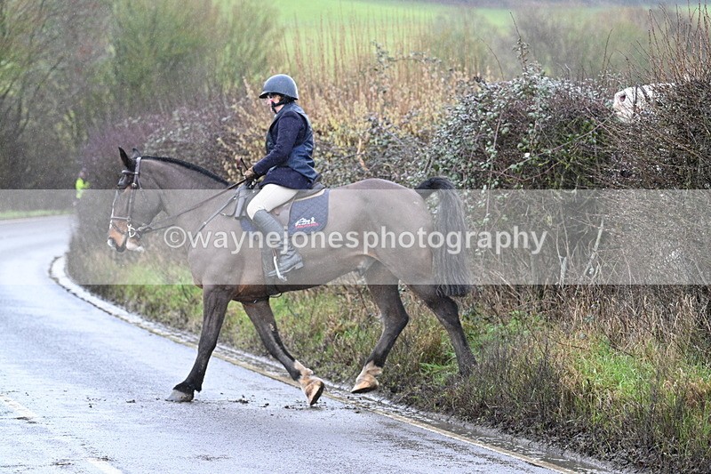 WJ7_7025 - Crossing A Camera