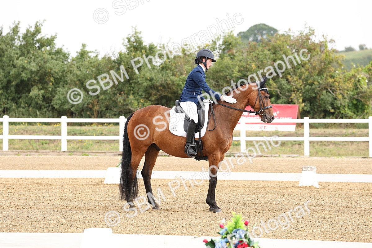 SBM_005488 - Class 6 - Novice 6 - 9.30-10.12