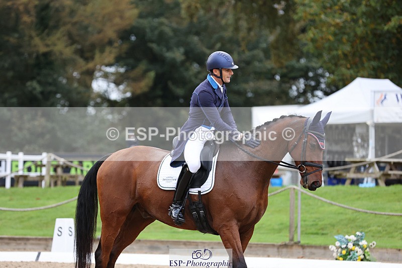 241024-093643-01115 - 127-Alexander.Bragg-STARSTRUCK.III