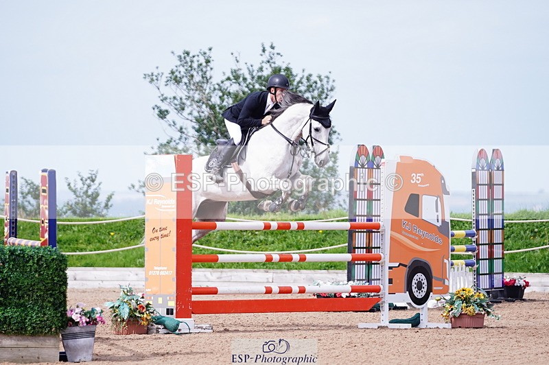 240803A-101338-07145 - Cls 29 Snr Foxhunter