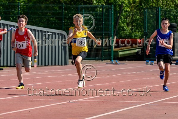 West25Sat-927080 - Track Male