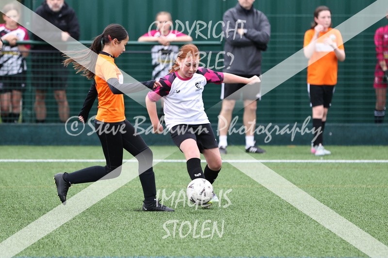 1DX31570 - Sat 6th U12 Girls