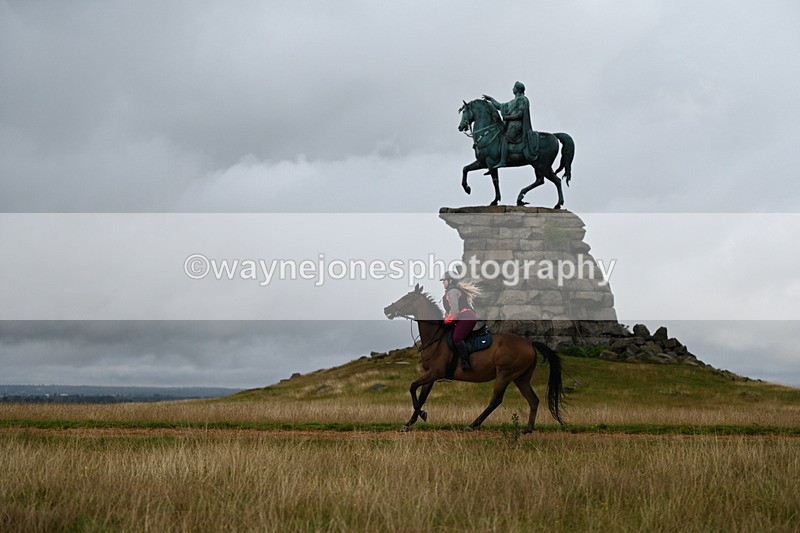 DSC_3949 - Time at Statue 14:56 to 15:05