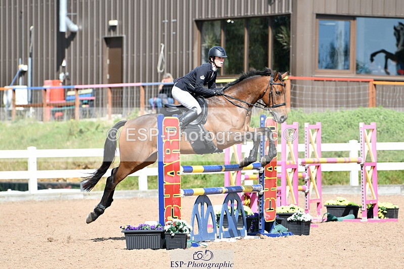 240913A-142058-04697 - Cls 24 1.05m Amateur Qualifier