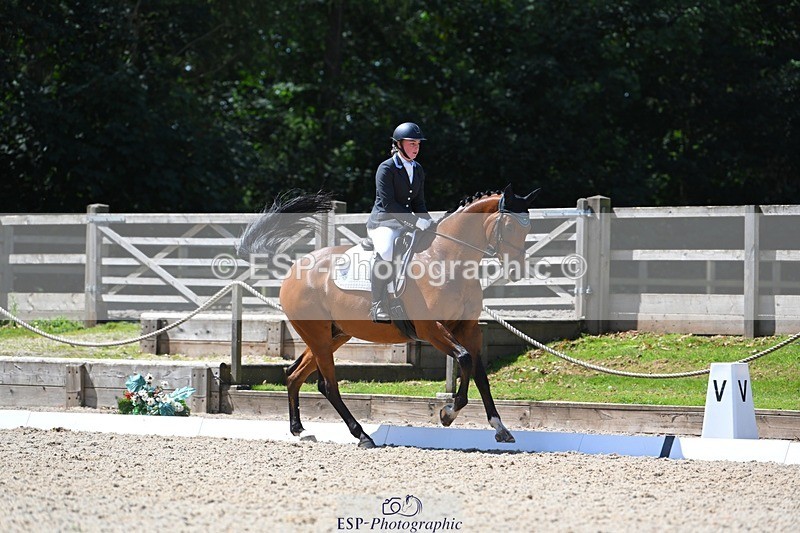 230811-124418-01376 - Cls 4 Adv Medium Silver