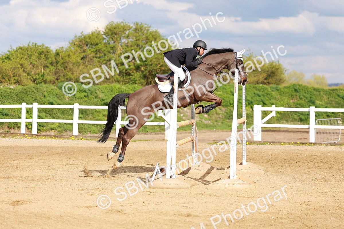 SBM_002561 - Class 5 - Senior Foxhunter - 1.20m