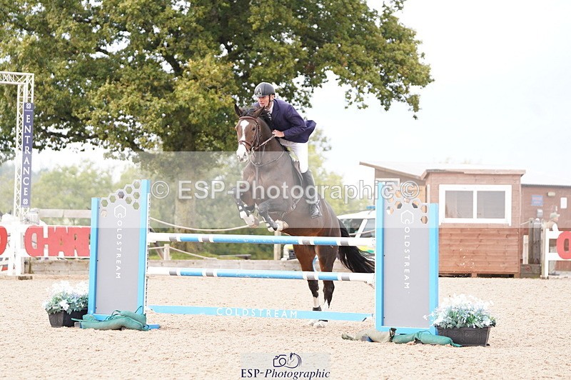 241004A-145310-00832 - Fri 04 Snr Fox & 1.20m Open