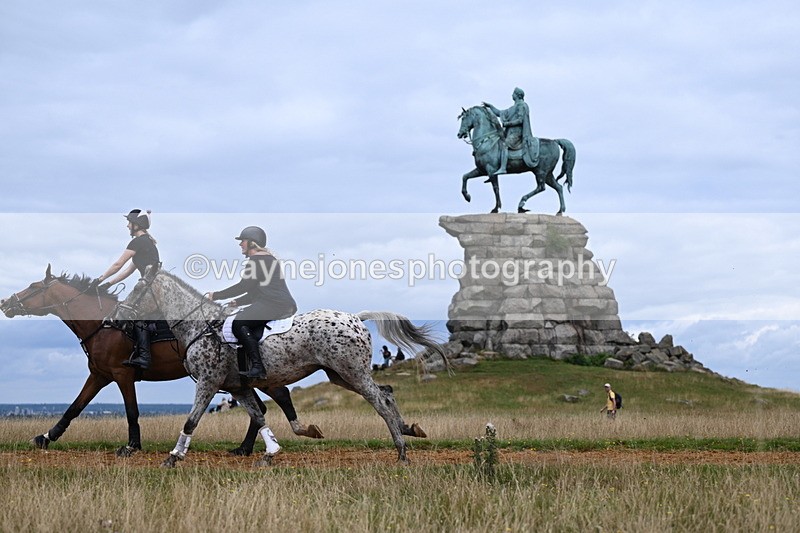 DSC_6338 - Time at Statue 12:17 to 12:44
