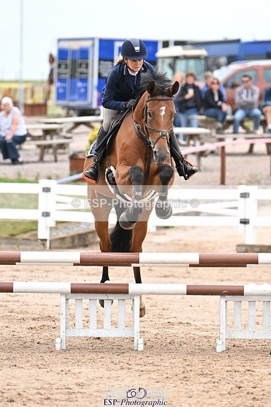 250727-085328-08637 - Cls 31 British Novice and 90cm