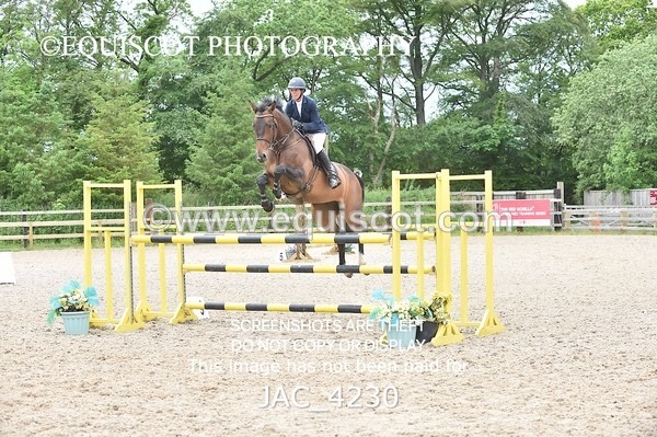 JAC_4230 - CLASS 6 Senior Foxhunter/ 1.20m Open