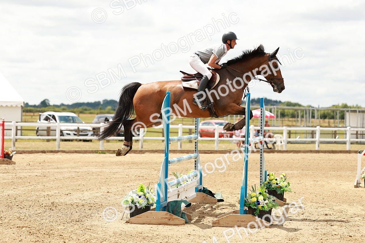 SBM_018464 - Class 21 - Senior Newcomers Championship 2d Rd