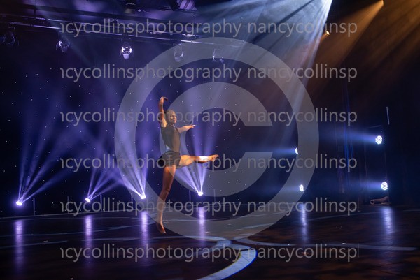 01206 - This Woman's Work