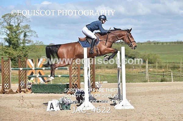 JAC_4622 - CLASS 11 SAT Andrew Hamilton Coach, RHS Foxhunter Championship Qualifier