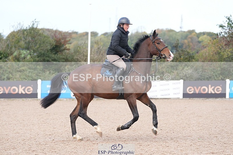 251005-101218-02480 - Cls 22 British Novice and 90cm