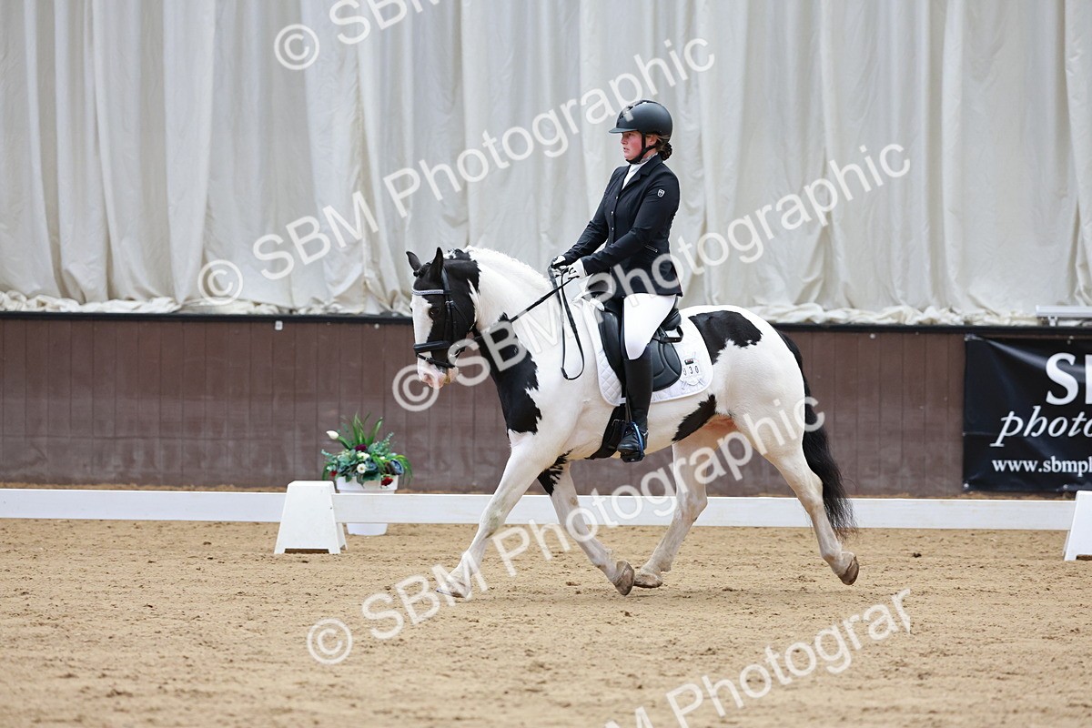 SBM_007229 - Class 6b - Novice 6 - 8.56-9.24