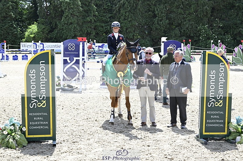 250525A-131702-17620 - Presentations Section B CCI 3 Star Long