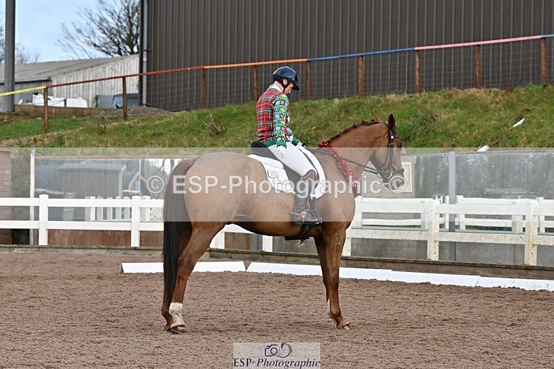 241214-151108-03138 - 137-Tyler.Bradshaw-Gijsbert