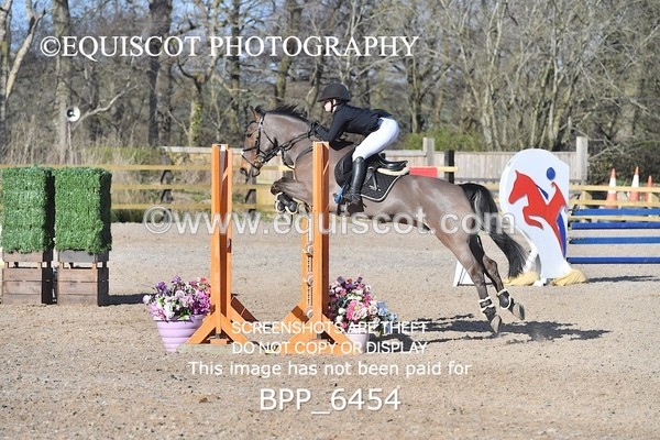 BPP_6454 - CLASS 10 SUN Newcomers/ 1m Open