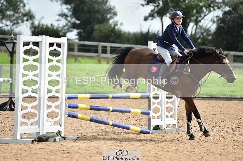 230902A-124428-01194 - Cls 3A Pony Medium 80cm