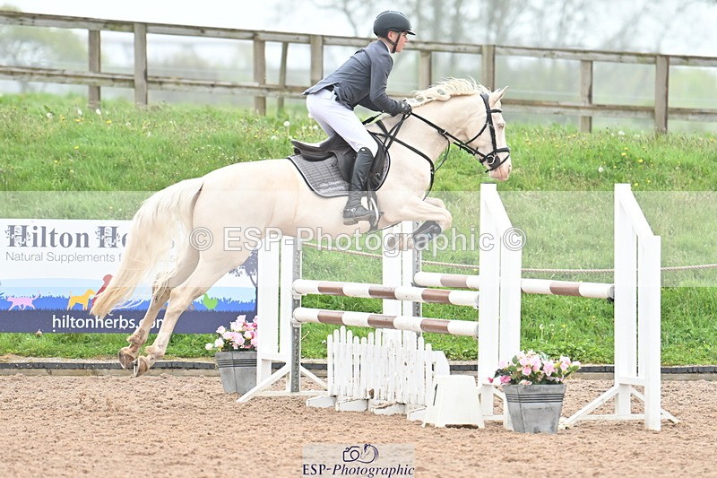 240505A-121655-05011 - Cls 4 Blue Chip Pony Newcomers & 1m Open