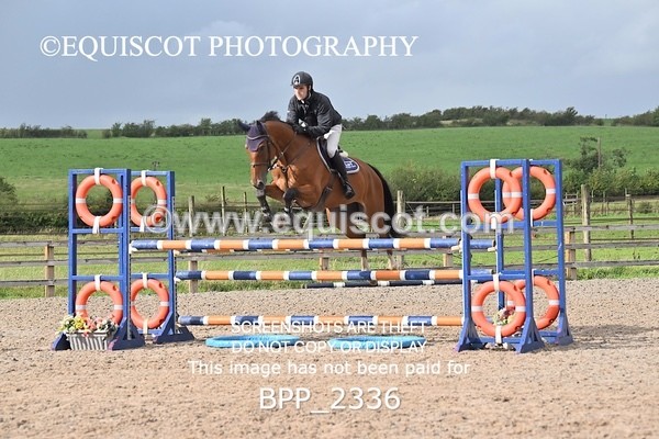 BPP_2336 - CLASS 5   FRI Senior Foxhunter/ 1.20m Open