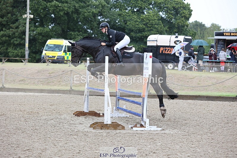 250831A-122831-10201 - Cls 42 Snr 1m Grand Prix