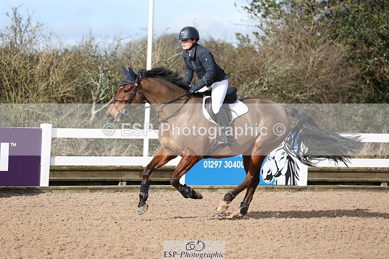 240223A-113018-00881 - Cls 4 Snr 1.05m Open