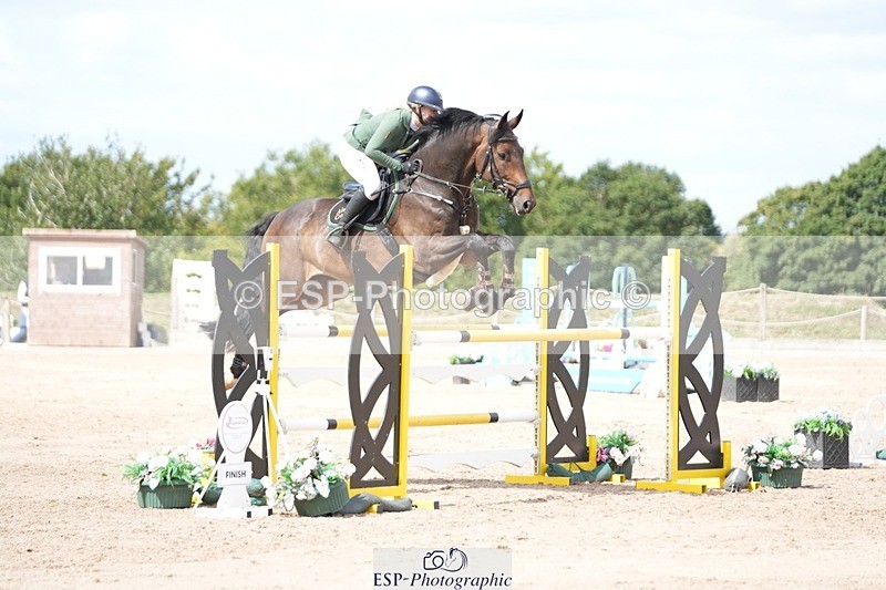 250801-112416-04913 - Cls 14 Snr Fox 1st Rnd