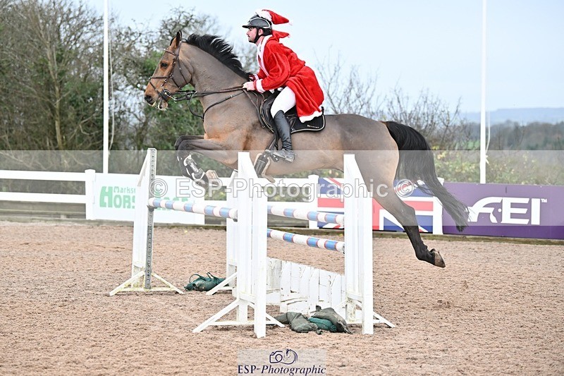 241206-131859-00969 - Cls 5 Newcomers and 1.10m Open