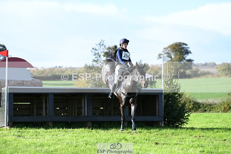 251024A-155559-14927 - C-254-Emily.Mainieri