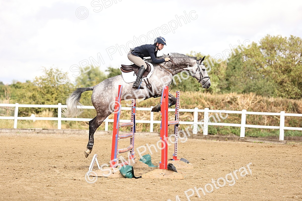 SBM_026744 - Class 13 - Senior Newcomers - 1.10m