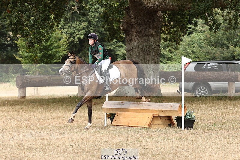 250824A-114645-35545 - 2042-Lydia.Waite