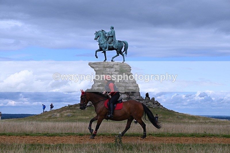 DSC_8888 - Time at Statue 14:33 to 15:10