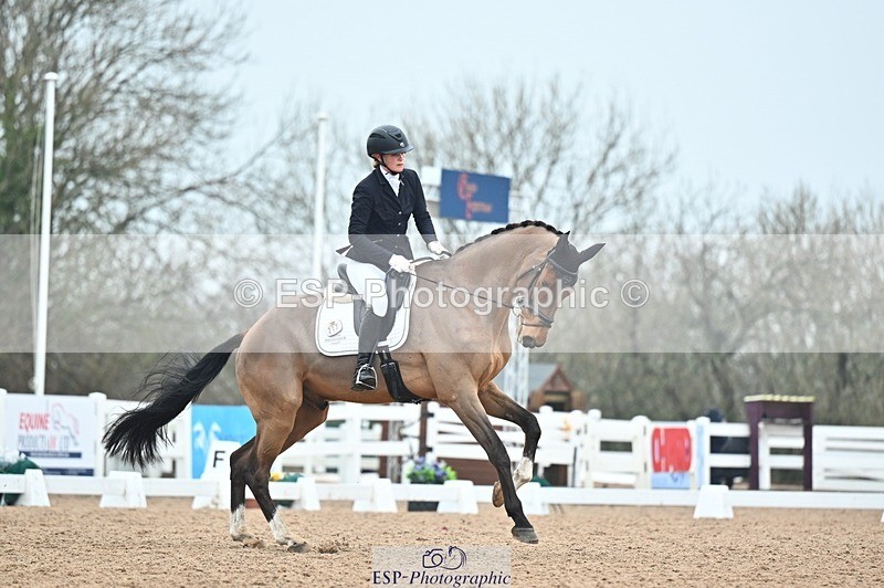 250214-134847-02008 - 217-Yasmin.Olsson-Sanderson-Top.Biats