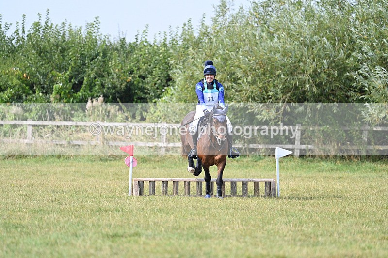 WJ7_6123 - 40cm XC Time 10:57 to 11:30