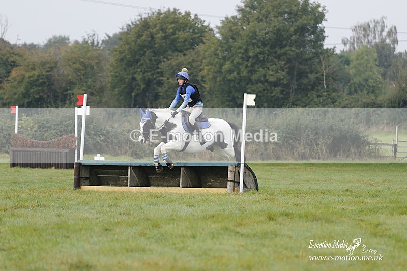 WWHT 171021 0658 - Novice Restricted (0.80m)  17/10/21